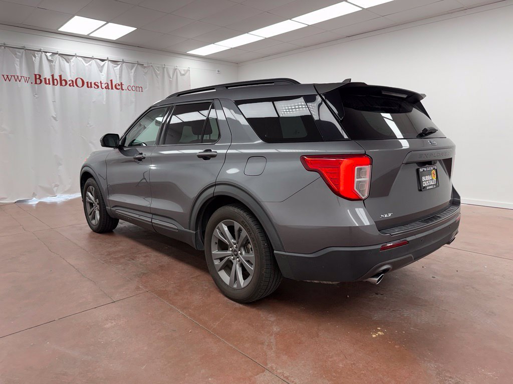 Used 2021 Ford Explorer XLT w/ Equipment Group 202A RWD image 3
