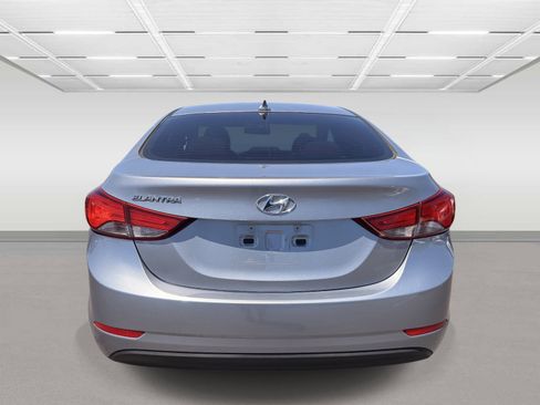 Used 2016 Hyundai Elantra SE FWD image 4