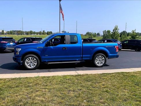 Used 2016 Ford F150 XL w/ Equipment Group 101A Mid RWD image 11
