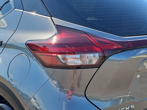 Used 2023 Nissan Kicks S FWD image 29