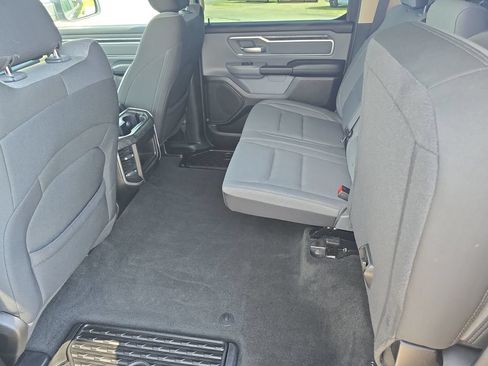 Used 2020 RAM 1500 Big Horn AWD/4WD image 34