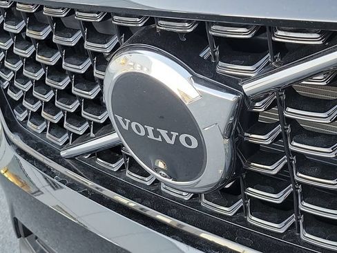 New 2025 Volvo XC40 B5 Plus w/ Protection Package Premier AWD/4WD image 24