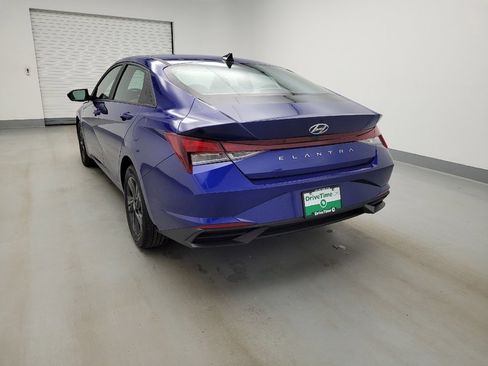 Used 2023 Hyundai Elantra SEL image 6