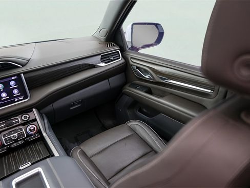 Used 2021 GMC Yukon Denali image 32