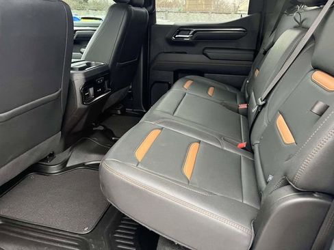 Used 2024 GMC Sierra 1500 AT4 image 14