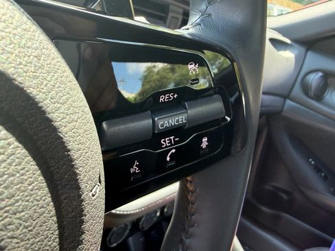 Used 2024 Nissan Z Performance w/ Heritage Edition RWD image 24