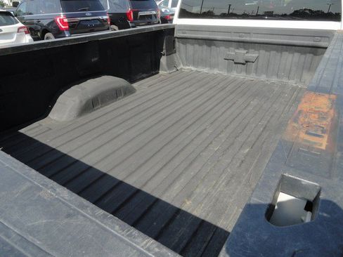 Used 2022 Chevrolet Silverado 2500 Custom AWD/4WD image 4