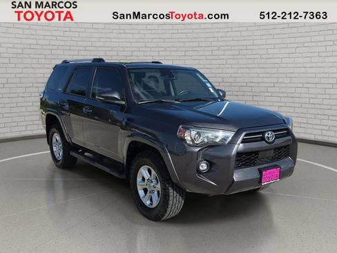 Used 2022 Toyota 4Runner SR5 Premium w/ Moonroof Package AWD/4WD image 3