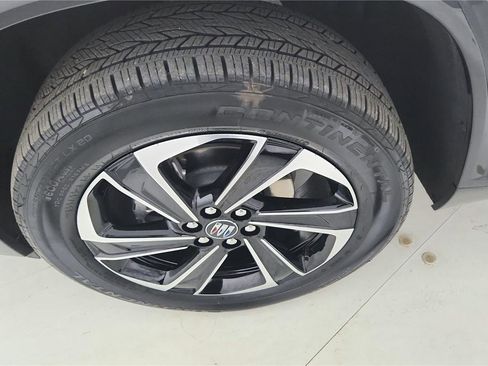 Used 2025 Buick Enclave Sport Touring FWD image 33