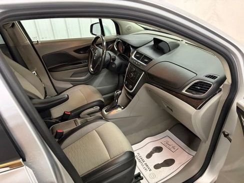 Used 2016 Buick Encore FWD image 19
