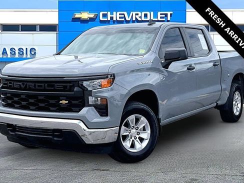 Used 2024 Chevrolet Silverado 1500 W/T w/ Trailering Package RWD image 2