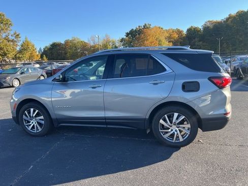 Used 2023 Chevrolet Equinox Premier image 8