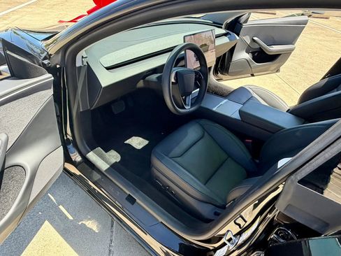 Used 2025 Tesla Model 3 RWD image 37