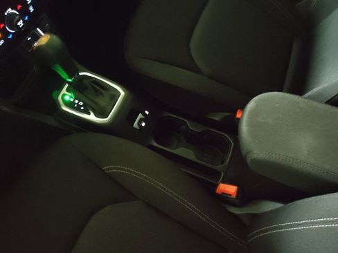 Used 2021 Jeep Renegade Sport FWD image 26