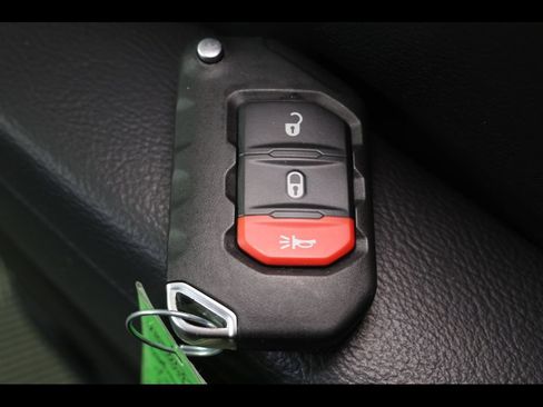 Used 2022 Jeep Wrangler Unlimited Sport AWD/4WD image 9