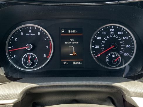 Used 2023 Kia K5 GT-Line FWD image 9