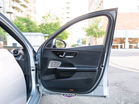Used 2022 Mercedes-Benz C 300 4MATIC Sedan image 43