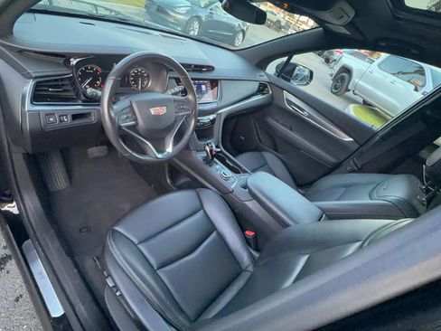 Used 2024 Cadillac XT6 Luxury image 13