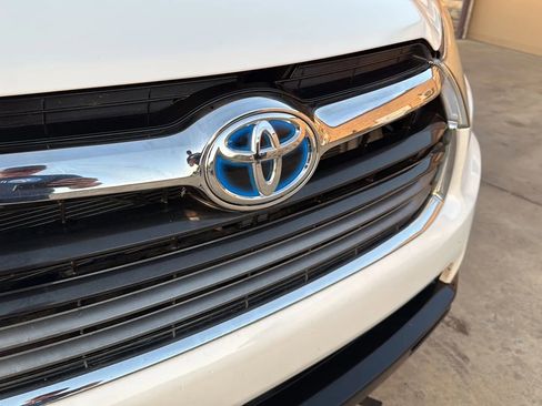 Used 2016 Toyota Highlander Limited Platinum image 29