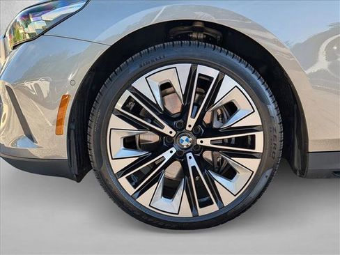 Certified 2026 BMW 540i xDrive AWD/4WD image 25