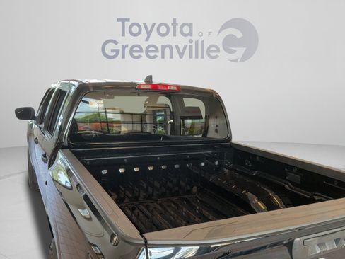 Used 2022 Nissan Frontier S w/ Technology Package AWD/4WD image 35