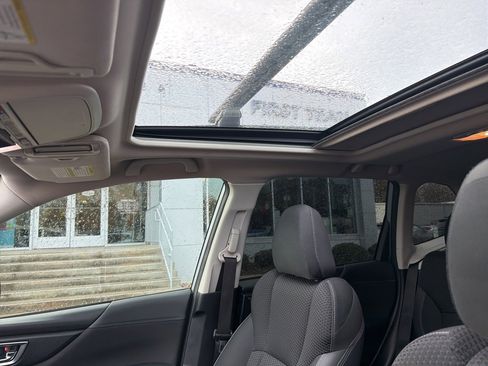 Used 2020 Subaru Forester Premium image 13