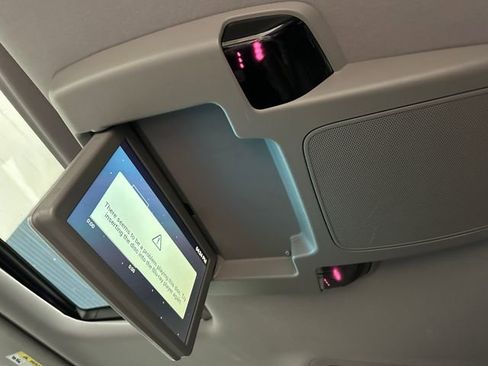 Used 2018 Honda Odyssey EX-L image 36