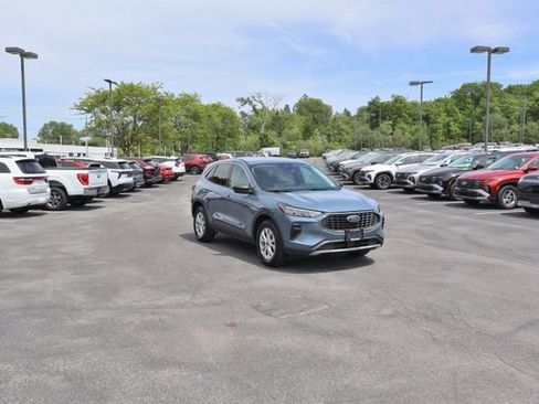 Used 2023 Ford Escape Active AWD/4WD image 7