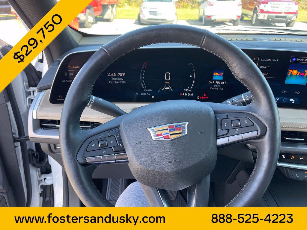 Used 2024 Cadillac XT4 Luxury w/ Cold Weather Package FWD image 10