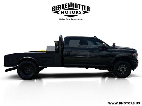 Used 2020 RAM 3500 Laramie AWD/4WD image 2