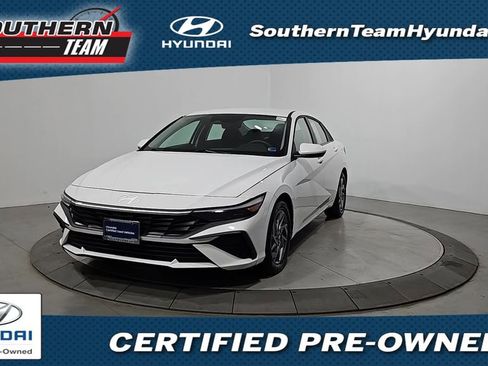 Certified 2025 Hyundai Elantra Hybrid FWD image 1