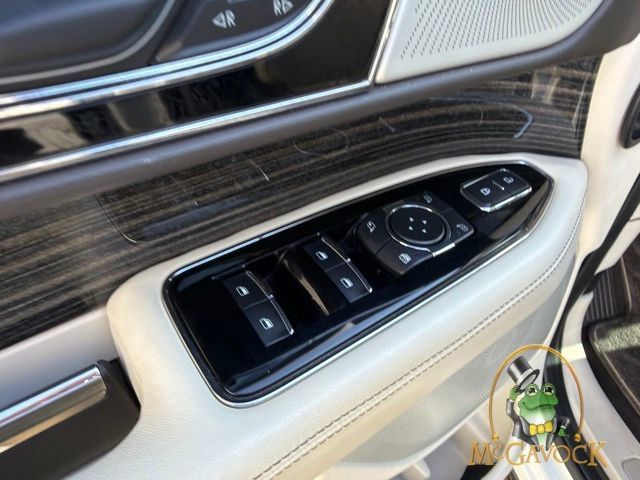 Used 2021 Lincoln Navigator L Black Label w/ Special Edition Package AWD/4WD image 13