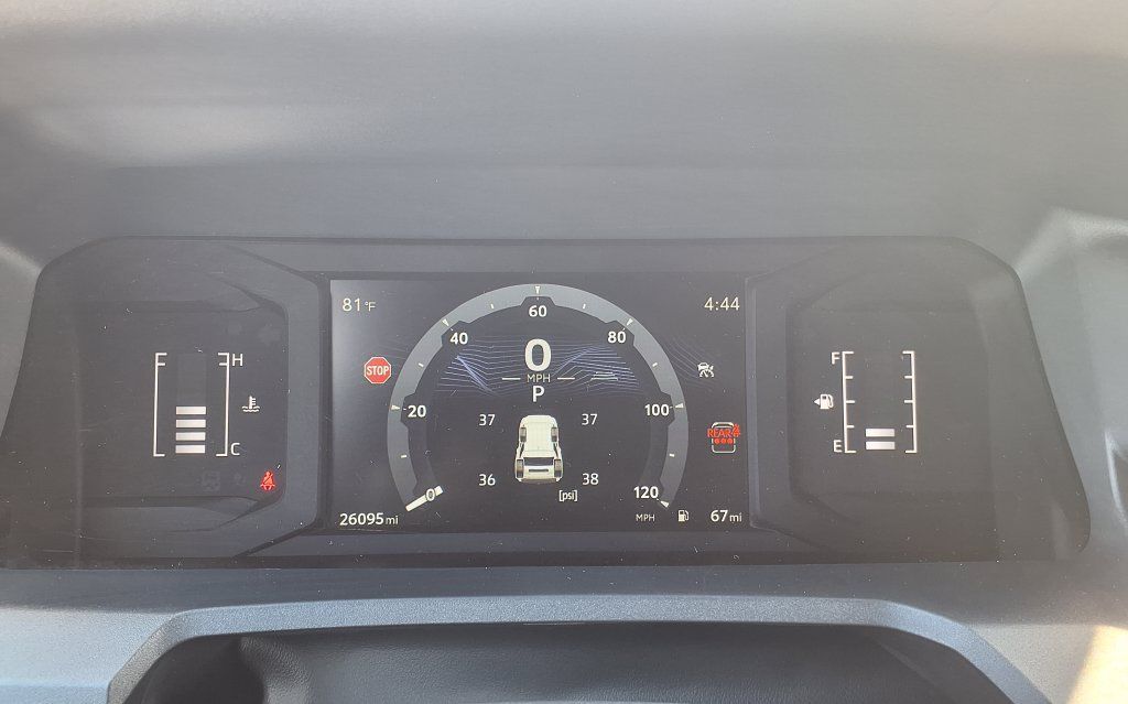 Used 2025 Toyota 4Runner SR5 AWD/4WD image 29