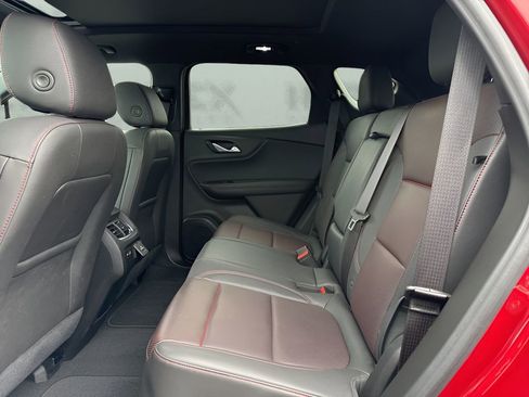 Used 2023 Chevrolet Blazer RS w/ Driver Confidence II Package FWD image 12
