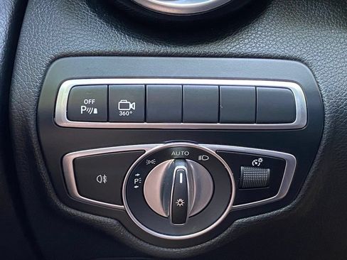 Used 2019 Mercedes-Benz GLC 300 4MATIC Coupe image 23