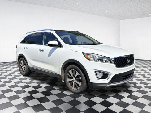 Used 2018 Kia Sorento EX w/ EX Advanced Touring Package FWD image 3