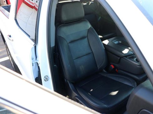 Used 2024 GMC Sierra 1500 SLT image 14