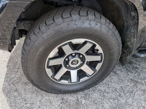 Used 2022 Toyota 4Runner TRD Off-Road Premium w/ Moonroof Package image 9