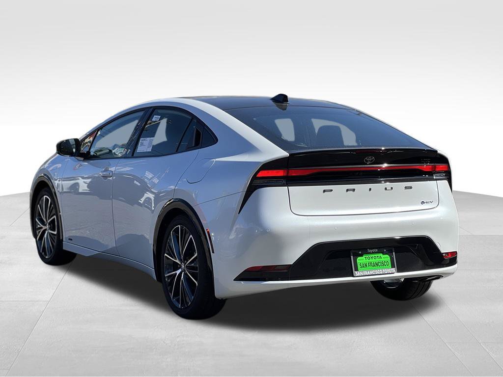New 2027 Toyota Prius Limited AWD/4WD image 3