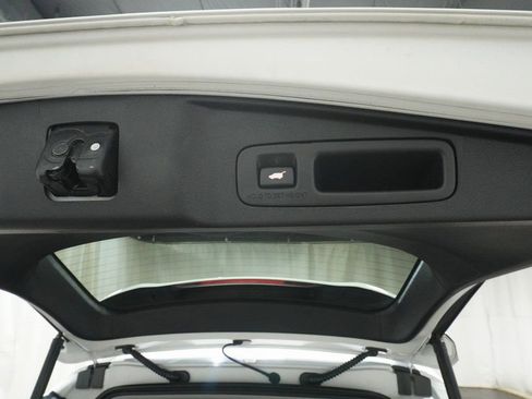 Used 2020 Honda CR-V EX-L image 7