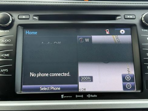 Used 2019 Toyota Highlander XLE image 33