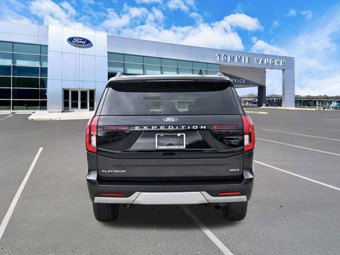 Used 2025 Ford Expedition Max Platinum w/ Platinum Ultimate Package image 3