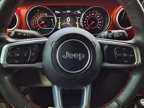 Used 2021 Jeep Wrangler Unlimited Rubicon image 15