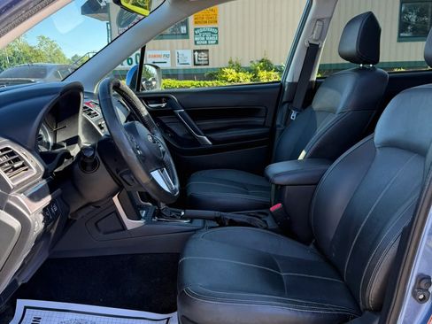 Used 2018 Subaru Forester 2.5i Touring w/ Popular Package #2 AWD/4WD image 12
