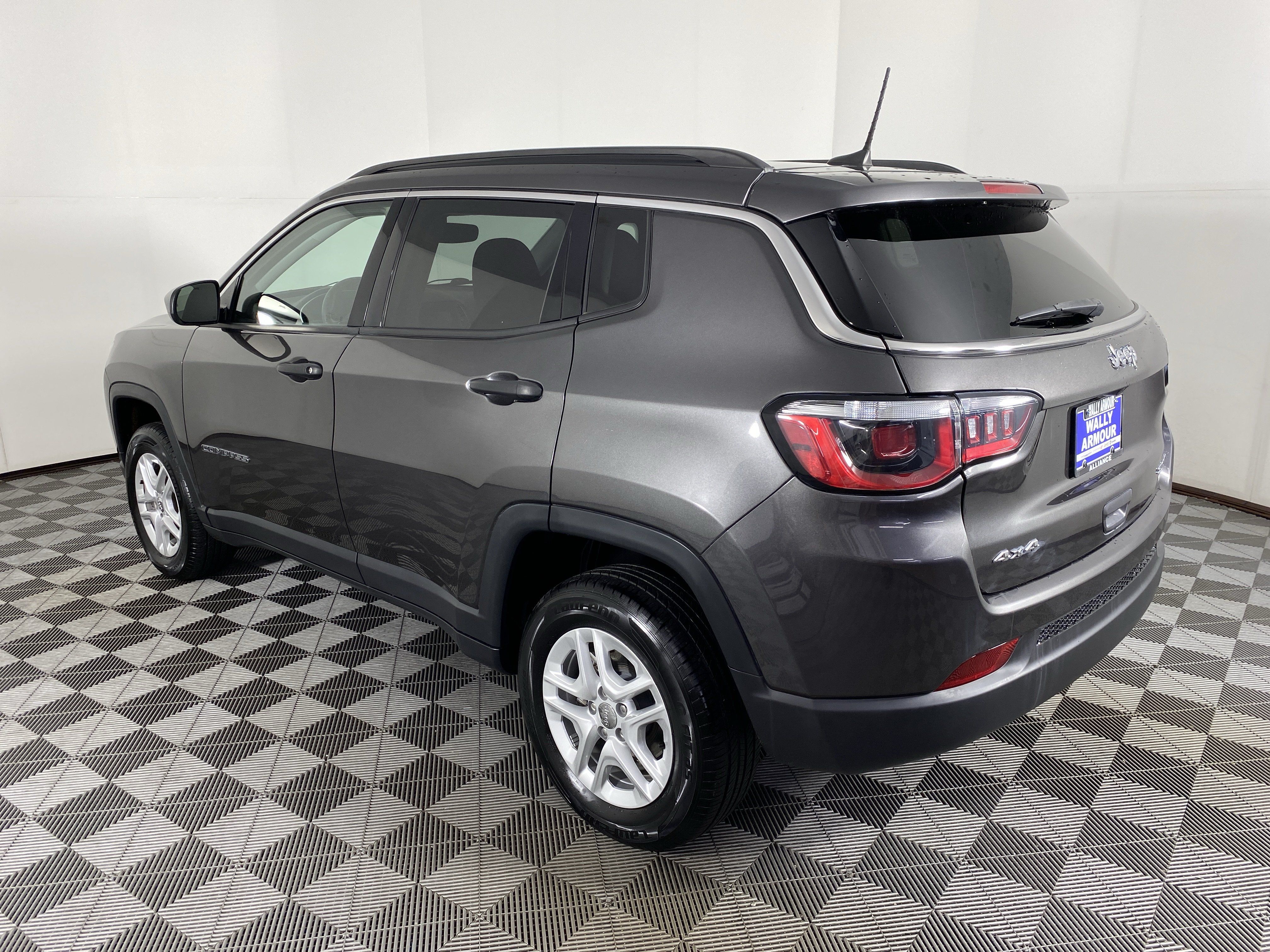 Used 2019 Jeep Compass Sport AWD/4WD image 8