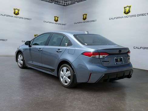 Used 2025 Toyota Corolla SE FWD image 3