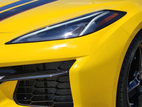 Used 2025 Chevrolet Corvette E-Ray AWD/4WD image 8