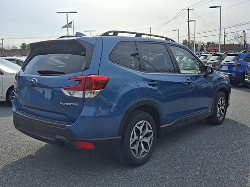 Certified 2023 Subaru Forester Premium image 4