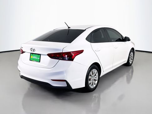 Used 2020 Hyundai Accent SE FWD image 10