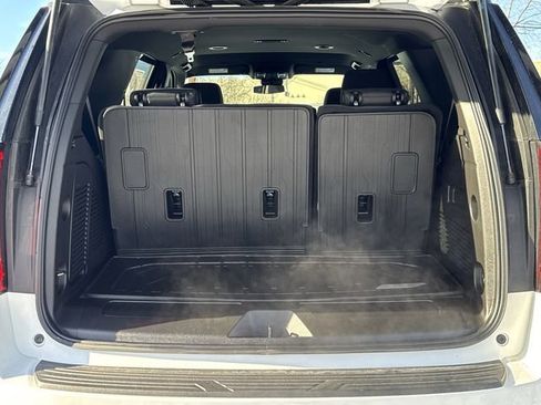 Certified 2024 GMC Yukon SLE w/ LPO, Floor Liner Package image 26